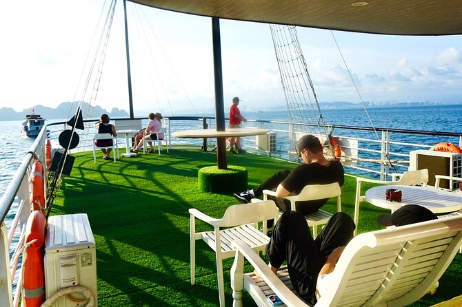 1 Day Halong Cruise Tour with Transfer and early return to Hanoi - The 8:00 a.m. start from Hanoi