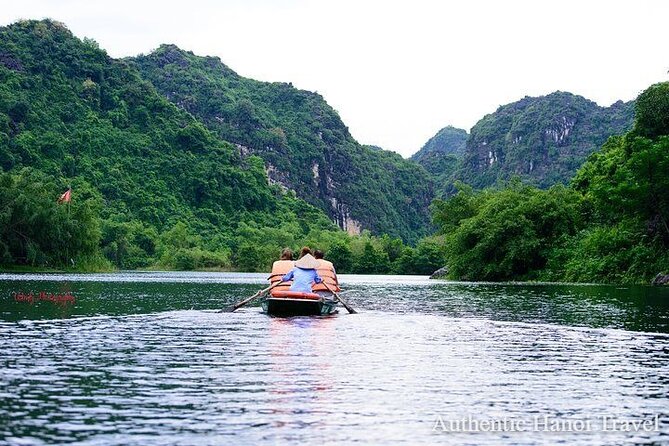 1 Day Luxury Tour in Bai Dinh, Trang An and Mua Cave From Hanoi - Mua Cave and the 500-step test