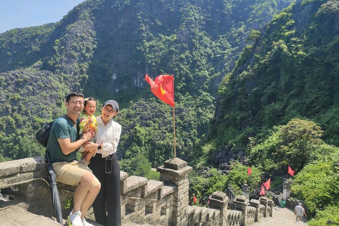 1 Day Luxury Tour in Bai Dinh, Trang An and Mua Cave From Hanoi - Bai Dinh Pagoda and the scale of modern devotion