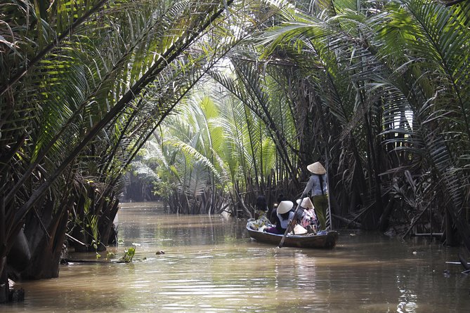 1-Day Mekong Delta Cai Rang Floating Market-Ancient House-Pancake - Cai Be and the 170-year-old Vinh Trang Pagoda