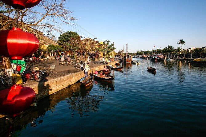 10-Day Vietnam Itinerary | Discover Vietnam’s top attractions - Day 9: Ben Tre and the Mekong Delta by boat and bicycle