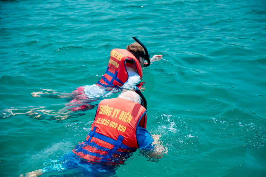 2-3 hours of Private Snorkeling Trip in South of Phu Quoc - May Rut Ngoai for beach time and paid extras