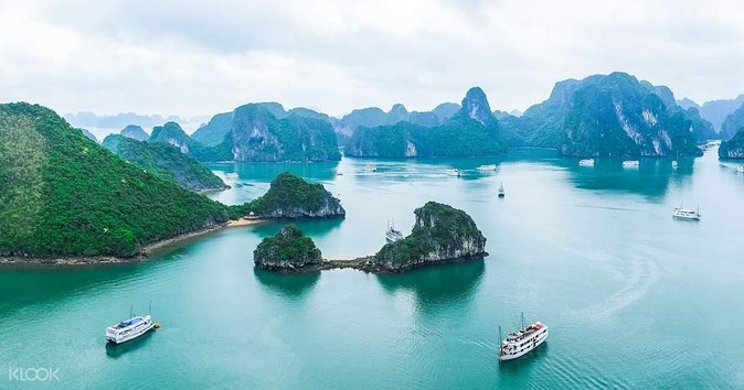 2-day Ha Long Bay Cruise included Transfer, Kayking and Swimming - Kayaking on Ha Long Bay