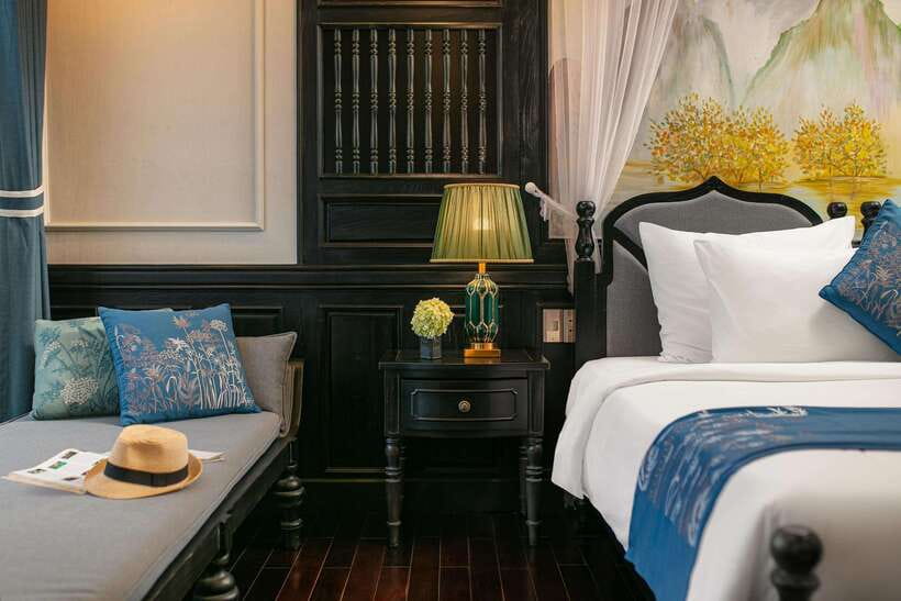 2-Day: Halong Lan Ha Bay 5 Stars Cruises w/Balcony & Bathtub - Dark And Bright Cave By Kayak Or Bamboo Boat