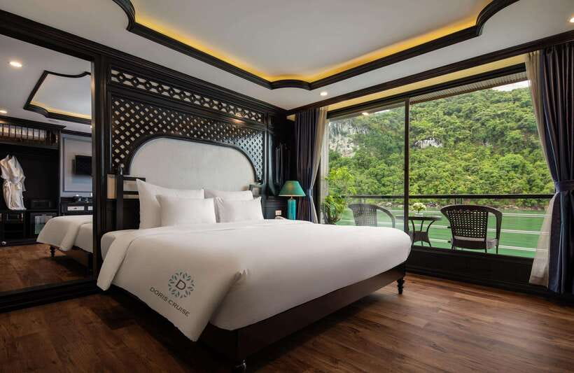 2-Day: Halong Lan Ha Bay 5 Stars Cruises w/Balcony & Bathtub - Sunrise Tai Chi And The Short Second Morning