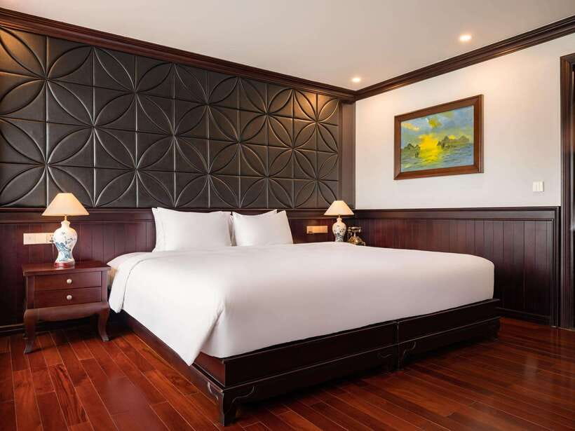 2-Day: Halong Lan Ha Bay 5 Stars Cruises w/Balcony & Bathtub - Hanoi To Tuan Chau: The Morning Transfer