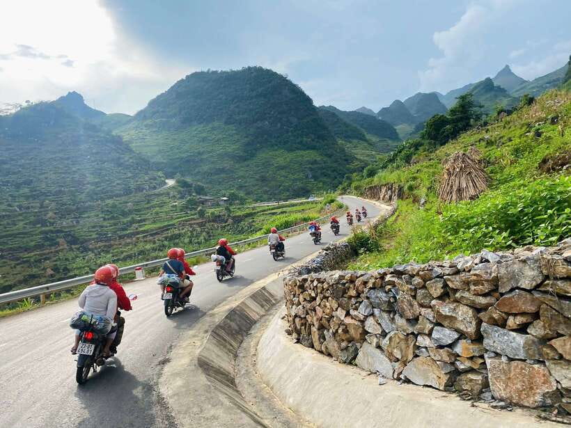 2-day Motorbike Ha Giang Loop Luxury Tour With Easy Rider - The overnight bus and early Ha Giang arrival