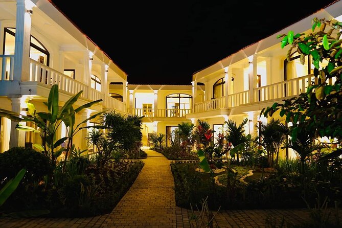 2 Day Private Tour in Ninh Binh with Mini Resort or 4 Star Hotel - Hoa Lu and Vietnam’s tenth-century capital