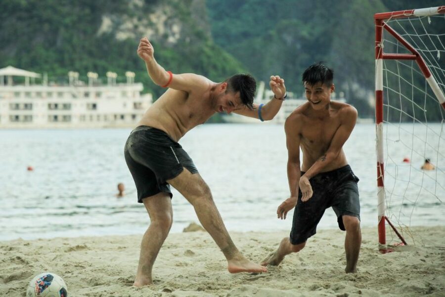 2-Day Royal Palace Ha Long Bay & Ti Top Island Cruise - Surprising Cave before the return cruise