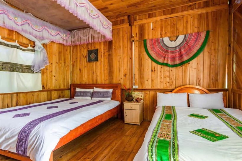 2-Day Sa Pa Ethnic Homestay Tour & Trek with Limousine Bus - The first trek: Lao Chai to Ta Van