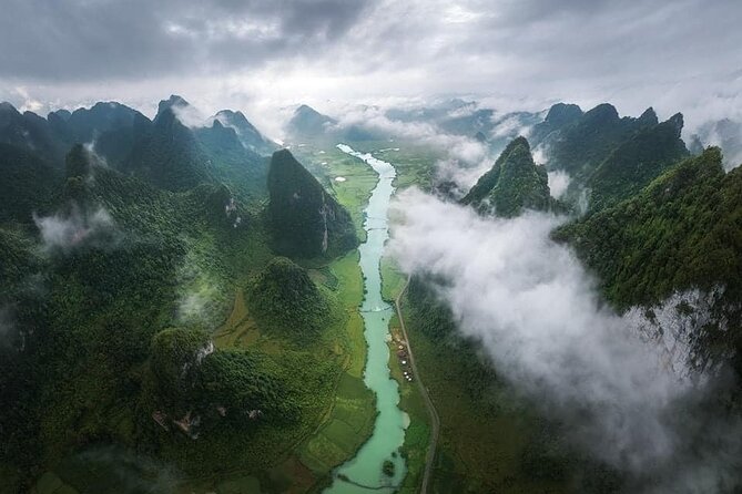 2 Days 1 Night Ban Gioc Waterfall Tour from Hanoi By Limousine - Comfort, timing, and group size