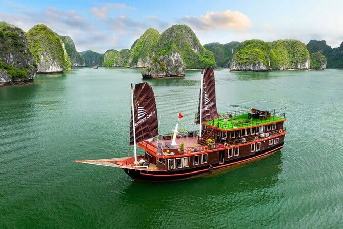 2 Days 1 Night Lan Ha, Ha Long Bay Tour With Licensed Guide - Viet Hai Village and the bicycle ride
