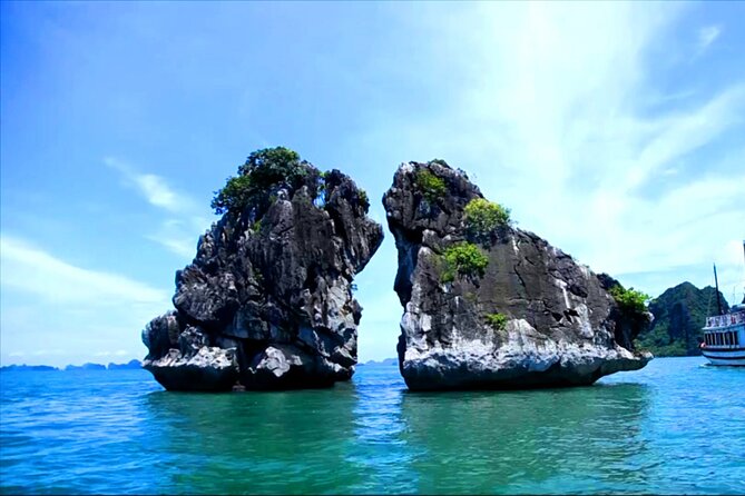2 Days 1 Night Overnight on Cruise in Halong Bay - Leaving Hanoi at 8:30 a.m.