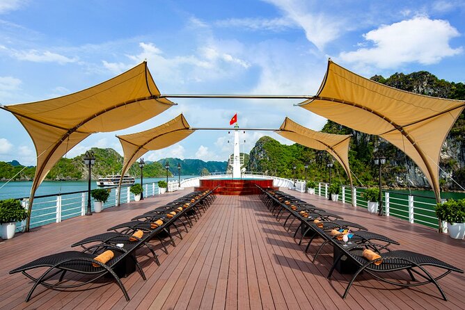 2-Days Aspira Cruise Tour around Hanoi- Halong- Lan Ha Bay - Day two: Lan Ha Bay at sunrise