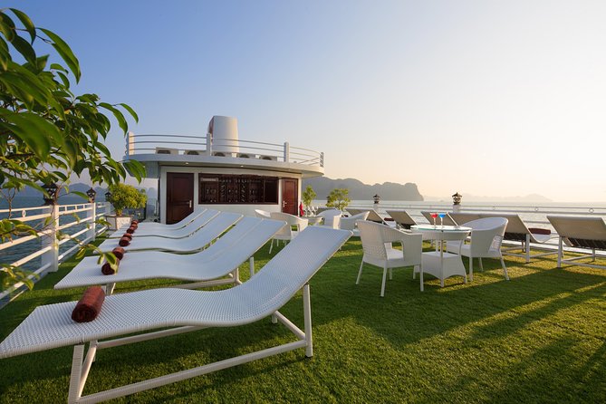 2 Days Ha long Sapphire Cruise - Staff service and the feel of the group
