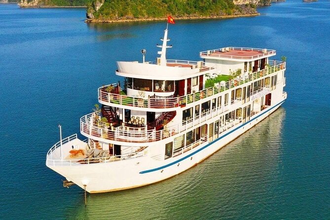 2 Days Halong Bay - Halong Sapphire Cruise - Kayaking, swimming, and the afternoon on the water