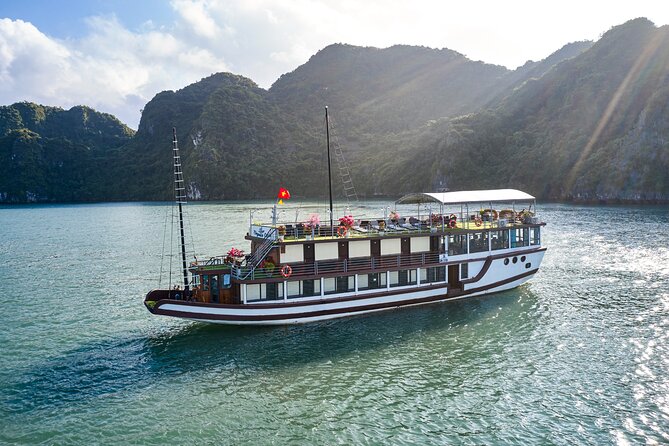 2D1N: Halong Bay 4-Star Cruise - Cave, Kayak, Swim, Meals - Key points to know before booking