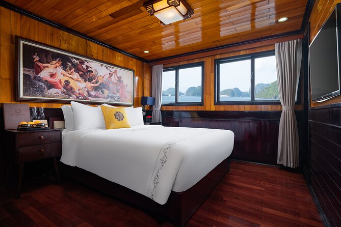 2D1N: Halong Bay 4-Star Cruise - Cave, Kayak, Swim, Meals - Getting from the marina to your cabin