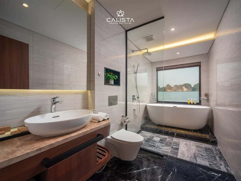 2D1N Halong Bay 6-Star Cruise: Fine Dining, Cave & Kayaking - Who should book this cruise?