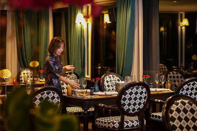 2Days-1Night Halong Bay Luxury Genesis Regal Cruises - What the cabin adds to a one-night stay