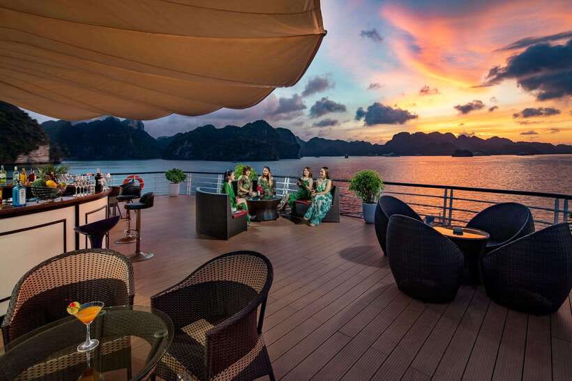3-Day Lan Ha Bay & Viet Hai 5★ Cruise + Free Hanoi Pickup - Boarding at Tuan Chau Marina