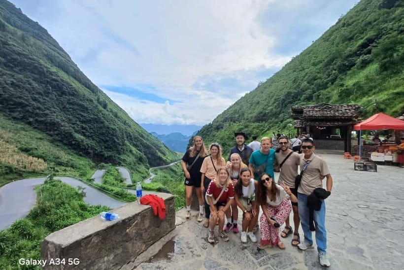 3-day Motorbike Ha Giang Loop Luxury Tour With Easy Rider - Night 0: the Hanoi to Ha Giang bus