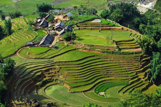 3-Day Trekking Adventure of Sapa from Hanoi - Stay Ta Van Village - The Early Morning Ride from Hanoi to Sapa