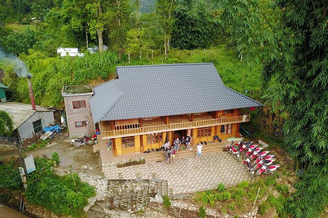 3-Night Sapa Trek and Homestay with Round Trip Transfer from Hanoi - One night with a Zay family in Ta Van
