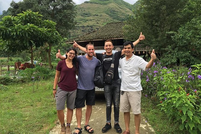 3D2N PRIVATE CAR TOUR + ENGLISH SPEAKING DRIVER (Private rooms) - Day 1: From Ha Giang to the Dong Van plateau