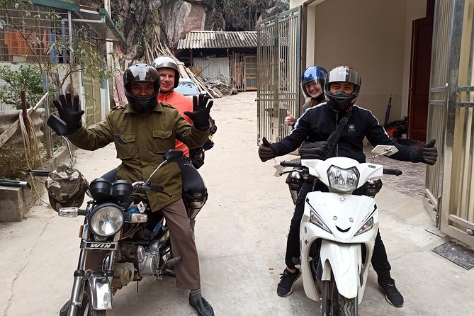 3D2N TOUR WITH EASYRIDERS 150cc (group 4-10Pax + private rooms) - Day three: Hmong King Palace and the return to Ha Giang
