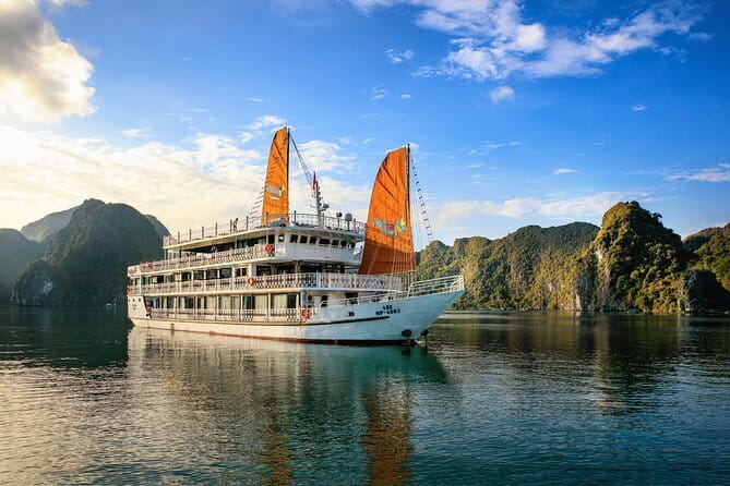 3Day Kayak & Trek to Ha Long Bay and Tamcoc (the 2nd day private) - Five things to know before booking