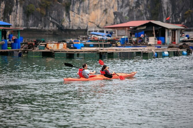3Day Kayak & Trek to Ha Long Bay and Tamcoc (the 2nd day private) - Mua Cave and the view over Ninh Binh
