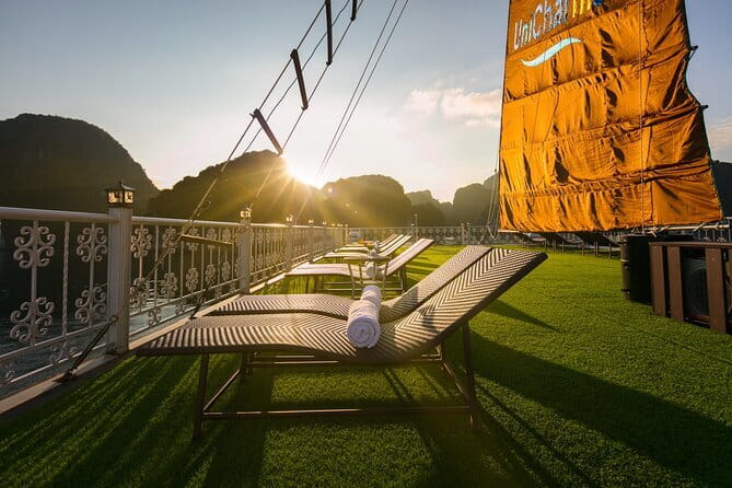 3Day Kayak & Trek to Ha Long Bay and Tamcoc (the 2nd day private) - Kayaking through Lan Ha Bay