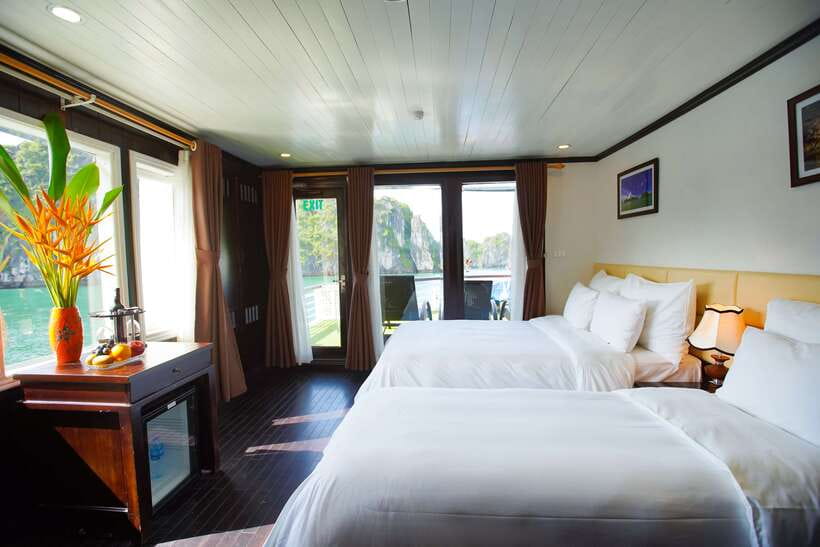 4-star Halong Paloma Cruise 2D1N Trip - Day 1: From Hanoi to the calm waters of Cong Dam