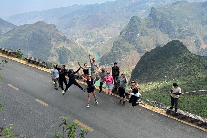 4D3N loop tour with Easyrider 150cc (small group + private rooms) - Tay, Hmong, and Red Dao Culture Along the Way