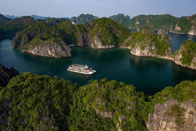 5-Day North Vietnam: Hanoi -Halong Bay -Ninh Binh-Sapa from Hanoi - Luon Cave and the final return to Hanoi