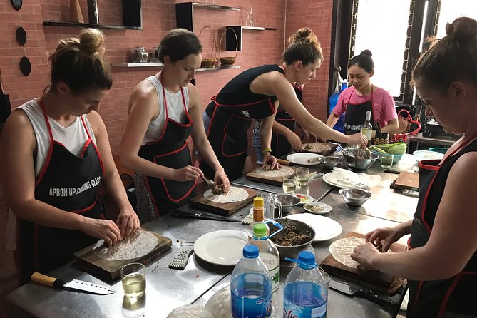 5 Traditional Dishes Hanoi Cooking Class with Market Trip - How hands-on is the class?