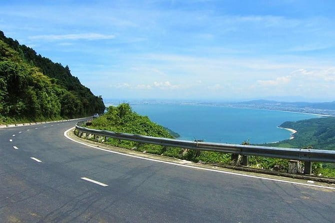 6-Day Central Vietnam Itinerary: Stunning Highlights for 2026-27 - Day 3: Hai Van Pass and the royal sights of Hue