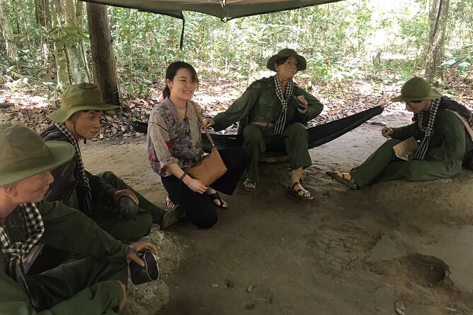 6 Hours Historical Tour in Cu Chi Tunnel with Free Snack - Watching the documentary before entering the site