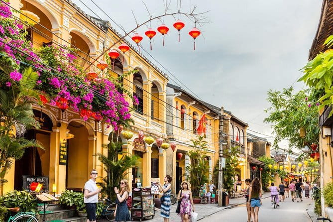 9-Day Vietnam Tour | Explore the North and Central | Top Packages - Days 5 and 6: Lan Ha Bay by overnight cruise