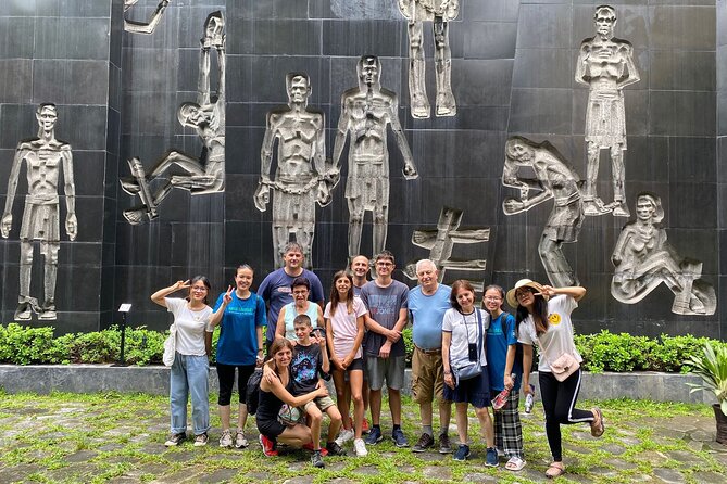 All-in-One Hanoi Walking Tour Through a Train Street - Starting at Ly Thai To Garden