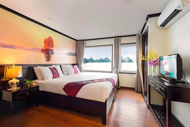 Amanda Cruise - Ha Long, Lan Ha Bay - All Inclusive 2D1N & 3D2N - Sung Sot Cave on the second morning