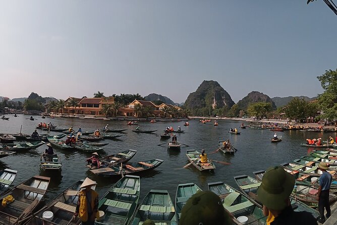 Bai Dinh, Trang An and Mua Cave Day Trip from Hanoi - Mua Cave and the 500-step viewpoint
