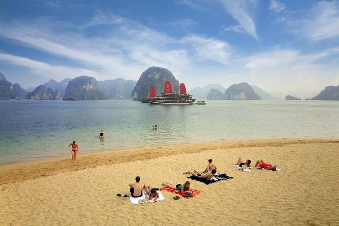 Best Halong 5 star Day Trip, inclusive,buffet,cave,kayak,transfer - 8:15 pickup and the road to Tuan Chau