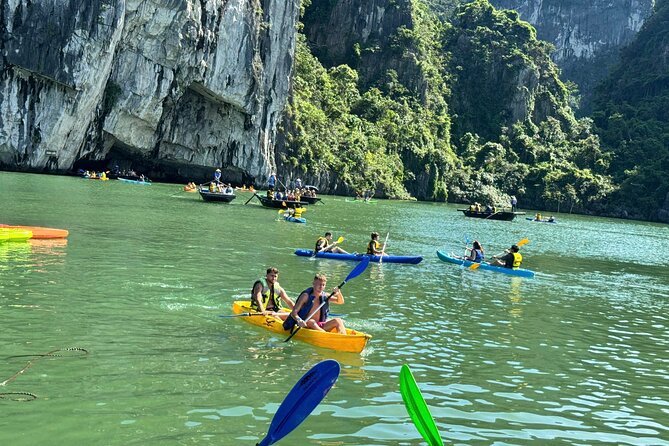 Best Value Ha Long bay 1 day - Lunch, kayak, swimming, transfer - The return sail and complimentary sunset party