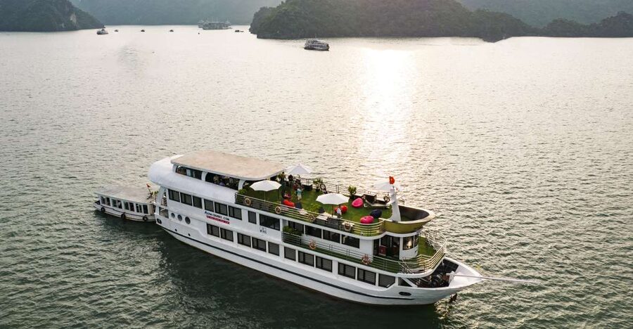 BestSeller - 2 Day 5-Star Overnight Cruise of Highest Safety - Key points at a glance