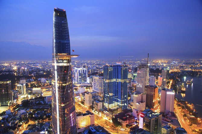 Bitexco Financial Tower: Saigon Skydeck General Admission Ticket - Photography through the glass
