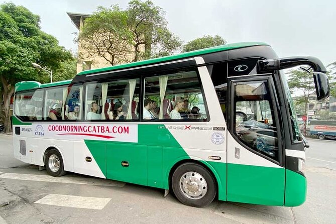 Bus Ha Noi to Cat Ba island - Choosing between the tourist bus and limousine van