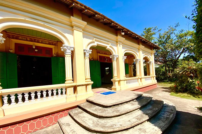 Cai Be Mekong Delta Tour: Cooking Class, Cycling & Craft Villages - A Vietnamese cooking class in a tropical garden