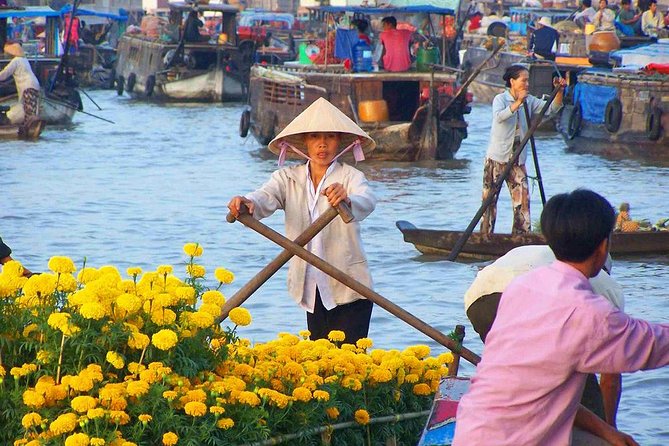 Cai Rang Floating Market & Mekong Delta 2-Day Tour from HCM City - Vinh Trang Pagoda and a fast first stop